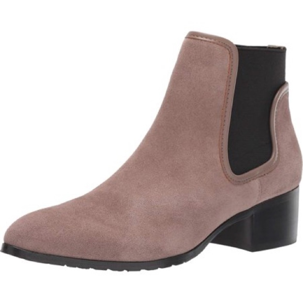 Donald J Pliner suede Chelsea boots
